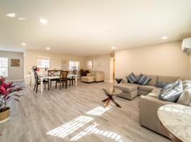 Almost Sanibel - Fort Myers Duplex Near Sanibel Island, hotel v destinaci Fort Myers