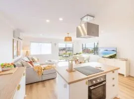 Bay Getaway, 1, 65 Ronald Ave - recently renovated unit water views