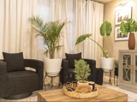 Sequoia Oasis near Downtown Exeter, hotel in Exeter