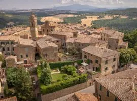 Casa Nobile - Luxury Villa in Val D'Orcia - Authentic Tuscany Living
