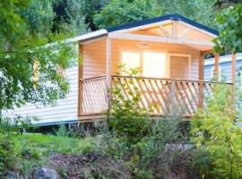 Mobil home avec terrasse pour 4 personnes à Meyrueis - API-1-52-432, hotel v destinaci Meyrueis