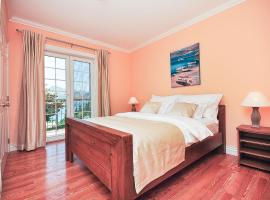 Apartment Iva, hotel di Omis