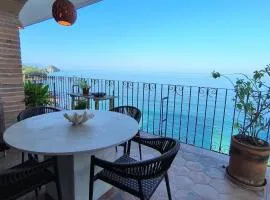 Studio on the beach and beautiful sea view