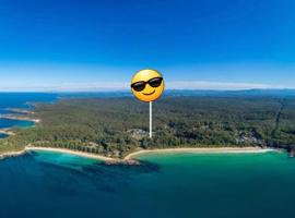 Ultima Thule Studio, South Durras – hotel w mieście Durras