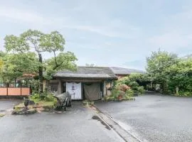 Ryotei AinoMisaki