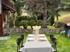 Arties Lodge
