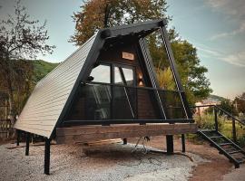 Camping Lobo Camp, camping à Boca de Huérgano