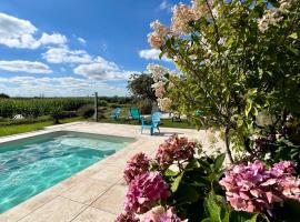 Gîte La Longère le Domaine Des Faluns, Hotel in Le Quiou