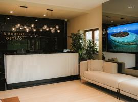 Tourist Resort Ribarsko Ostrvo, hotel din Novi Sad