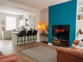 Modern Skipton House, Sleeps 5, Canal & Parking, Hotel in Skipton