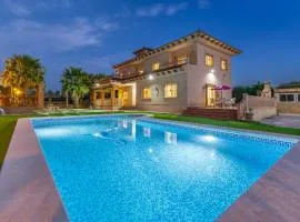 Fields & Beachside Villa by Fidalsa