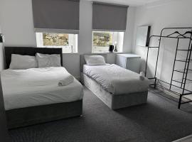 Green-Lodge Triple Double & Single Rooms Near LFC Anfield Free Street Parking 24-7，位于利物浦的酒店