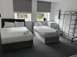 Green-Lodge Triple Double & Single Rooms Near LFC Anfield Free Street Parking 24-7