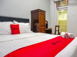 RedDoorz near Penimbangan Beach Singaraja โรงแรมในซีงาราจา