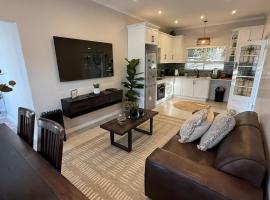 The Urban Elm Guesthouse, hotel in Antwerp