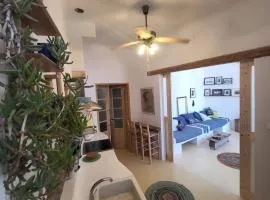 Manolia House