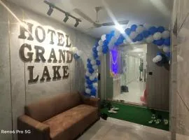 Hotel Grand Lake