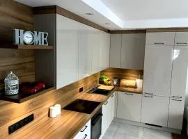 DIAMOND APARTAMENT OKRZEI, Darmowy prywatny parking, Klimatyzacja,1-6 osób, Faktura VAT