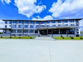 Forward Club House