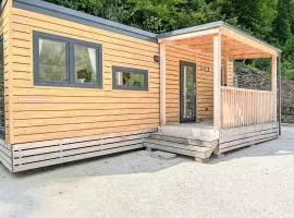 Holiday Home Tiny Haus Vierseenblick Nummer 4 by Interhome