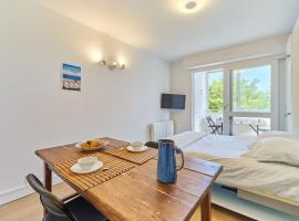 Studio Le Patio by Interhome, hotel v destinaci Aurseulles