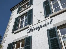 Cozy Apartment in a 16th Century Castle