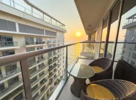 1Bedroom Apartment with Stunning Partial Sea View Pacific Al Marjan