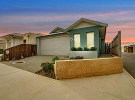 Seascape Beach House Retreat, cottage in Falcon