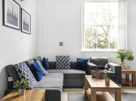 Stylish & Bright, Central Flat