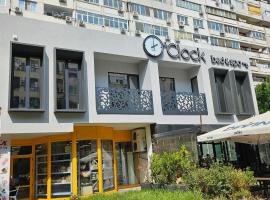 O'clock bed & SPA, Hotel mit Whirlpools in Burgas