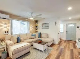 Half-Mi to Trails Pet-Friendly Home in Flagstaff!