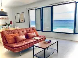 El Submarino Coastal Home