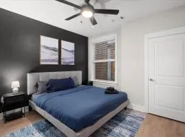 Luxe King 2BR in Waverly Charlotte