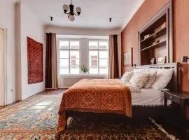 Old Town Magical Stay Comfy 2BDR Historic House
