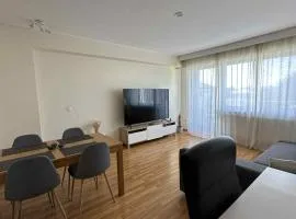 Rooftop 1 bed sleeps 4