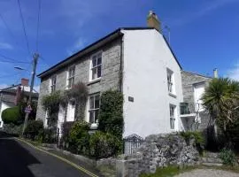 2 Bed in Mousehole oc-mizpah