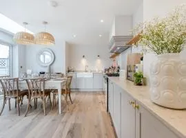 3 Bed in Appledore oc-t32810