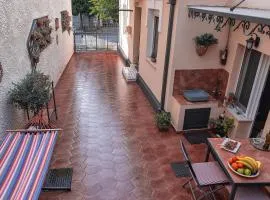 Orfeas Home/Detached House 74m2,parking&yard