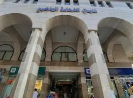 فندق الفخامة الذهبي