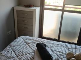 Atico de lujo con jacuzzi, piscina y gimnasio cerca de Balneario de Archena، فندق سبا في Villanueva de R&iacute;o Segura