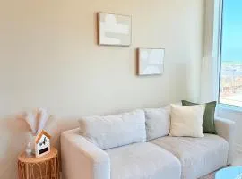 Quiet & Cozy Oasis in the Heart of Oakville Uptown
