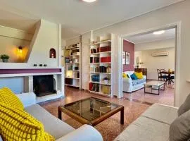 Beach house in the heart of Athens Riviera