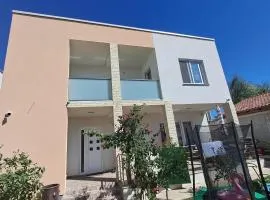 Villa Nasira