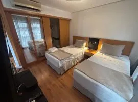 Flat lindo duplo lado Park Ibirapuera Av Paulista com garagem 106