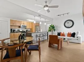 Amethyst Horizon - Stylish peaceful 2BR w zen Garden View Pool Gym