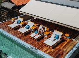 Sabai Pousada Boutique, vie&scaron;butis su baseinais mieste Sao Jorge