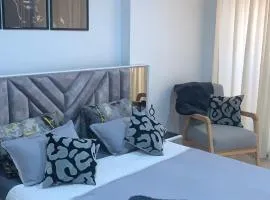 Chez Nous Chez Vous