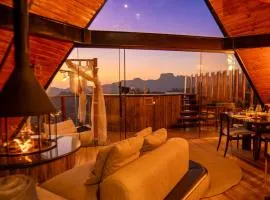 Chalé Boutique Spa- Sauna seca, Jacuzzi , Rede suspensa