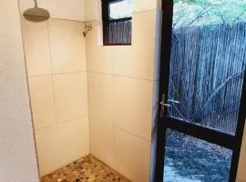 Mjejane kruger 10 sleeper pvt pool & jacuzzi