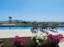 Brand New Spacious and beautiful Vista Vela Sunset Getaway